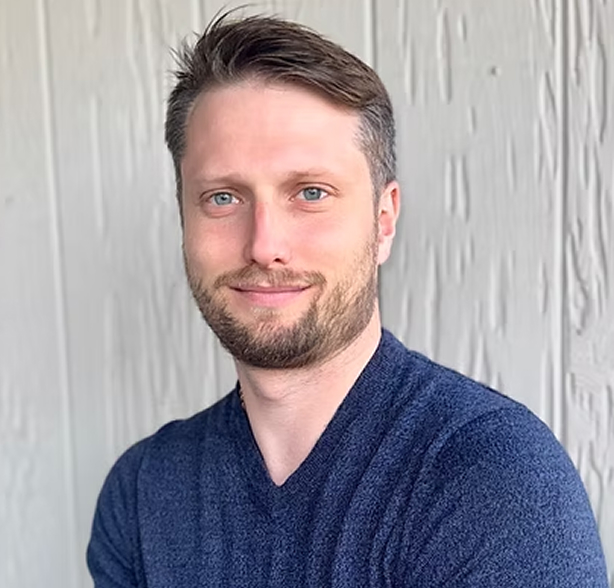 shutterstock_2432337461 4